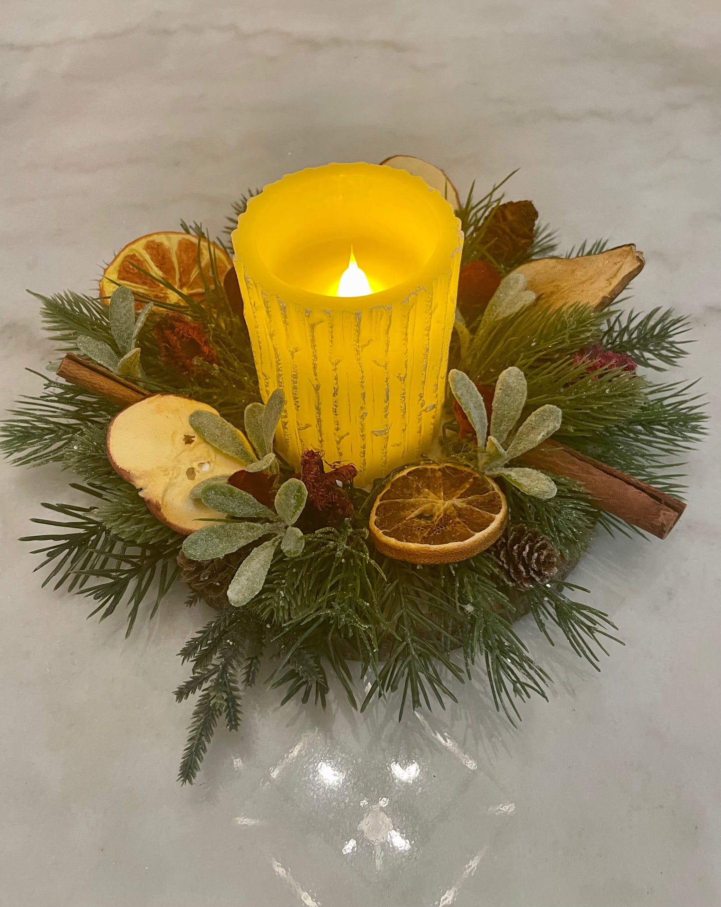 Battery-operated Candle Arrangement